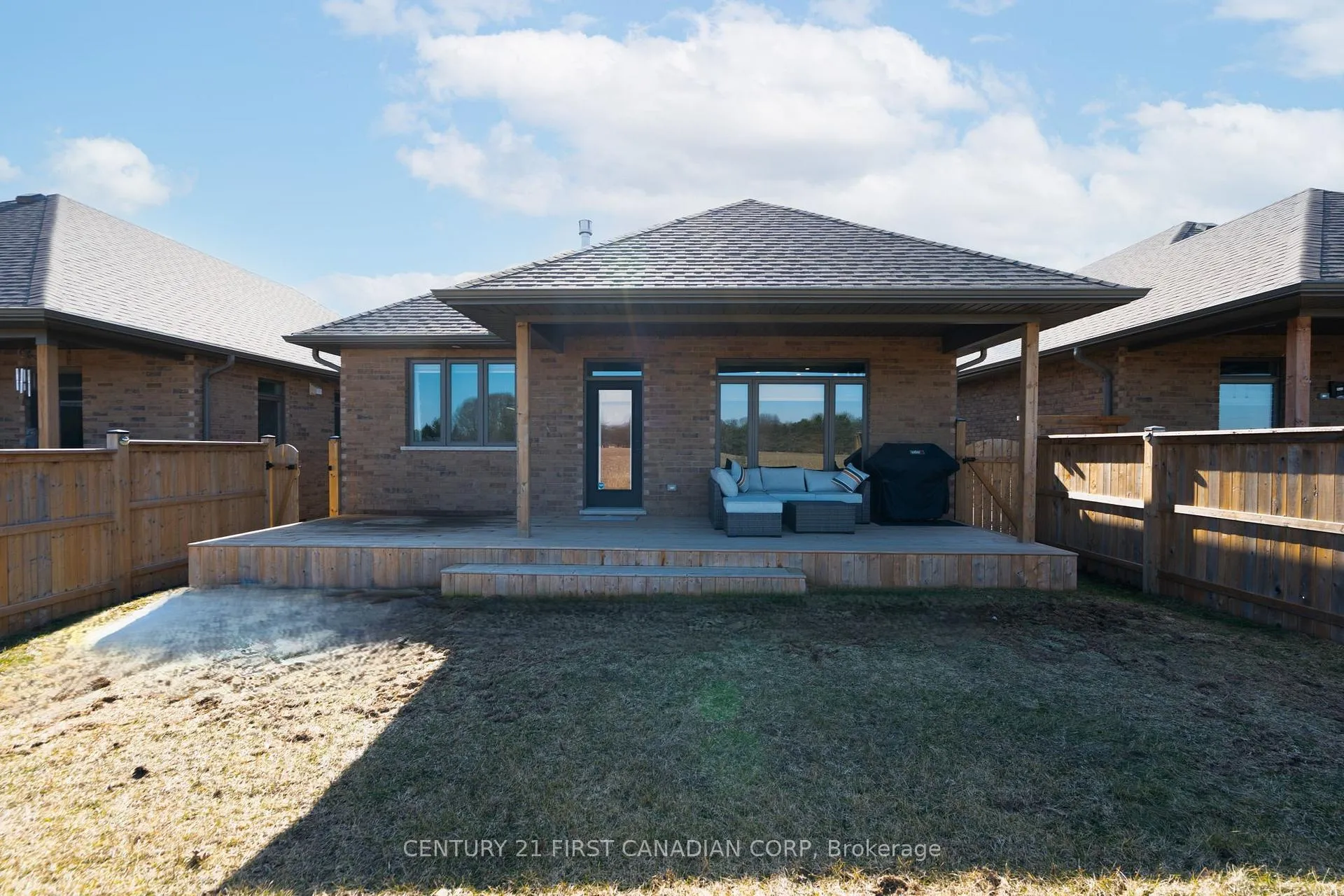 Photo 31 of Unit 19, 159 Collins Way, Strathroy-Caradoc, SE — HOMEH