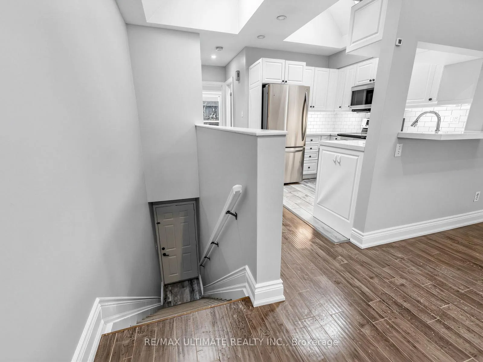 Photo 3 of Unit 2 Upper Level, 213 Langley Avenue, Toronto, North Riverdale — HOMEH