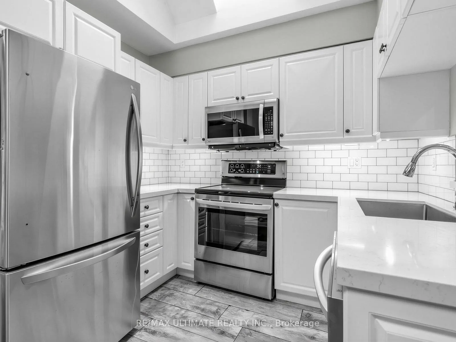 Photo 6 of Unit 2 Upper Level, 213 Langley Avenue, Toronto, North Riverdale — HOMEH