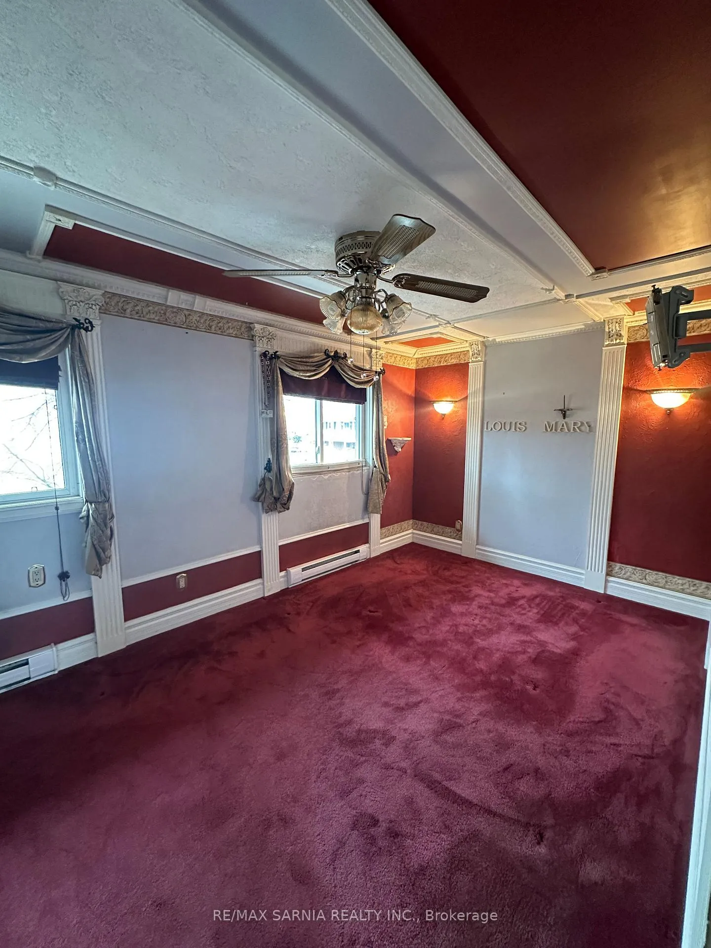 Photo 5 of Unit 2, 3022 Meadowbrook Lane, Windsor — HOMEH
