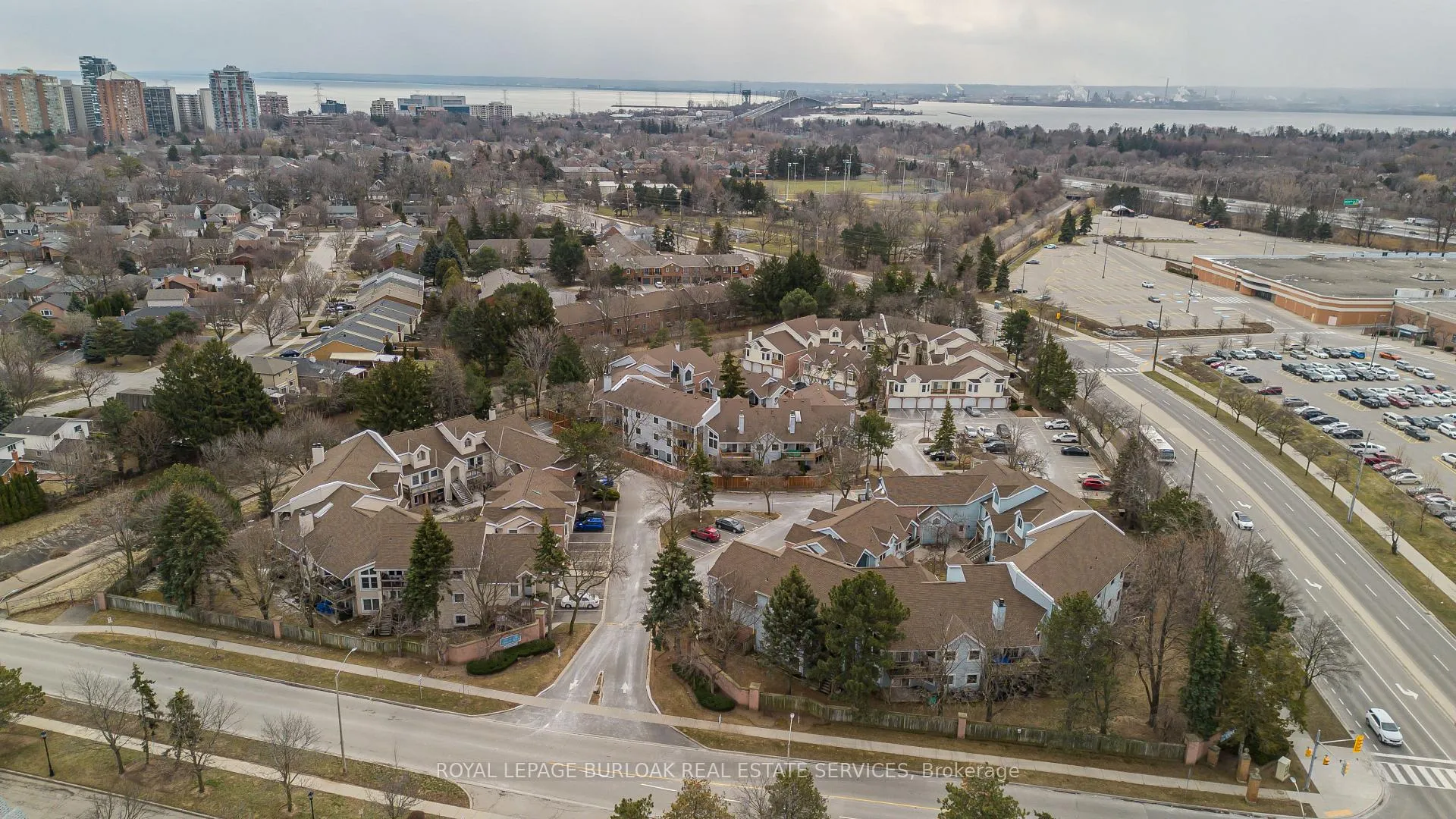 Photo 2 of Unit 418, 1210 Thorpe Road, Burlington, Brant — HOMEH
