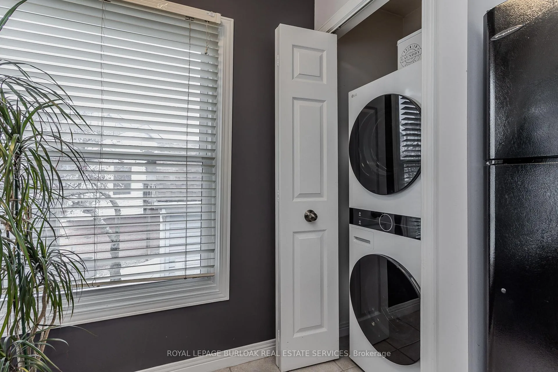 Photo 13 of Unit 418, 1210 Thorpe Road, Burlington, Brant — HOMEH
