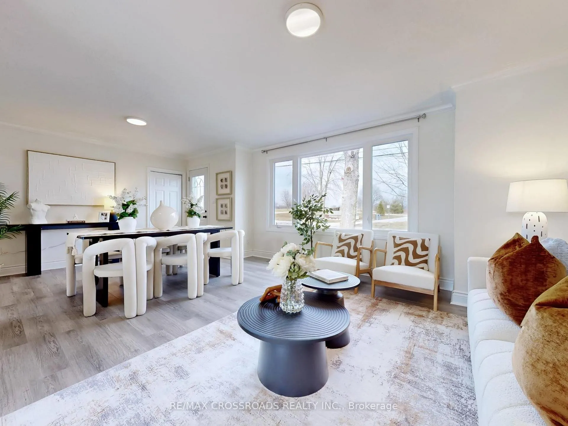 Photo 7 of 1386 Simcoe Street S, Oshawa, Lakeview — HOMEH