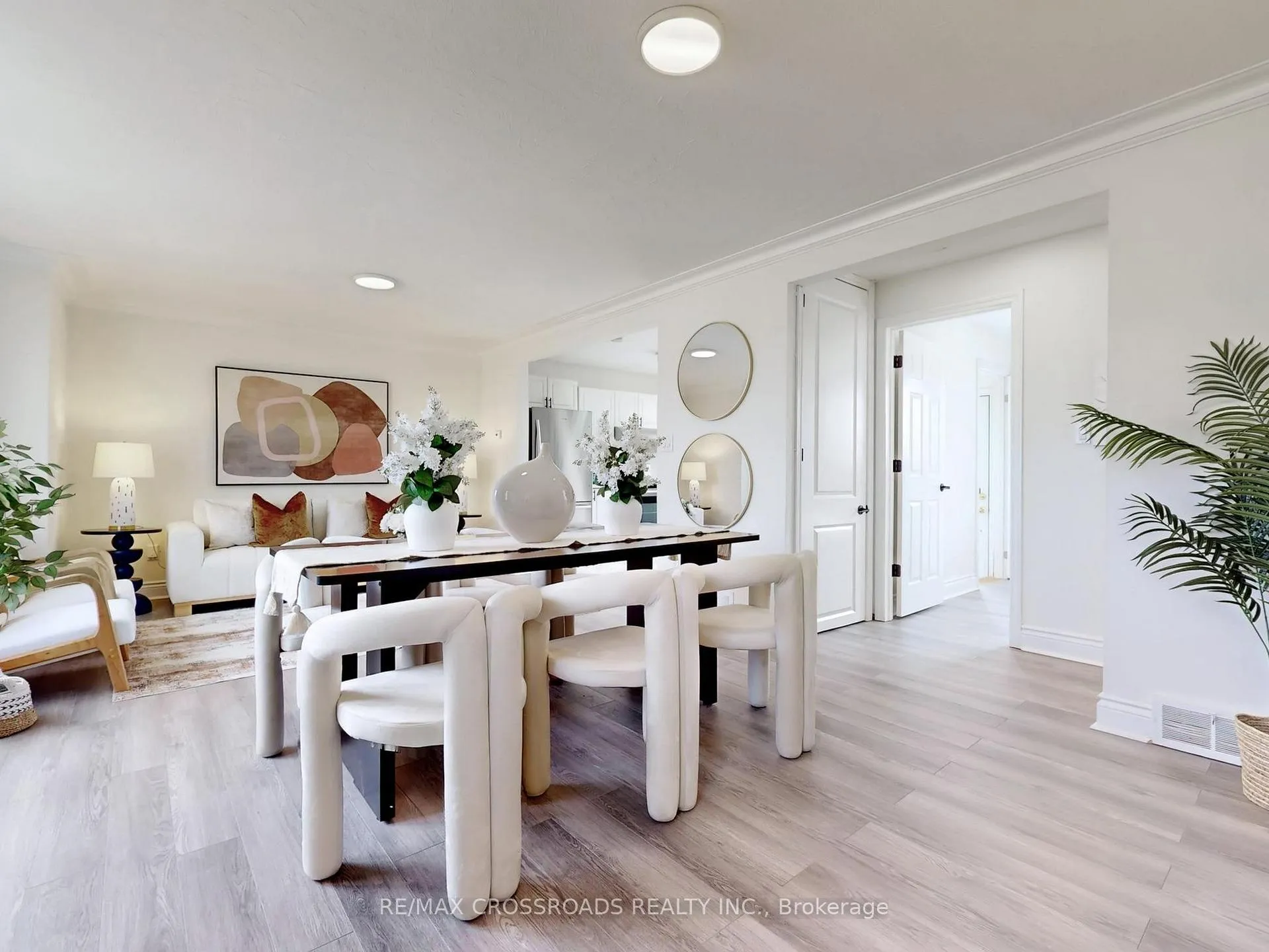 Photo 8 of 1386 Simcoe Street S, Oshawa, Lakeview — HOMEH