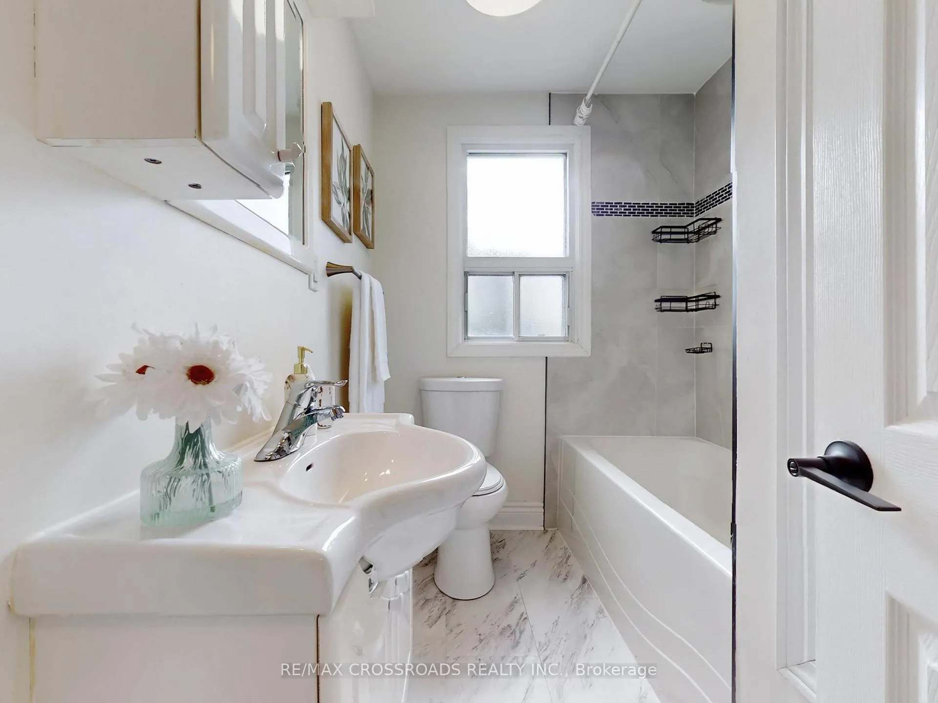 Photo 20 of 1386 Simcoe Street S, Oshawa, Lakeview — HOMEH