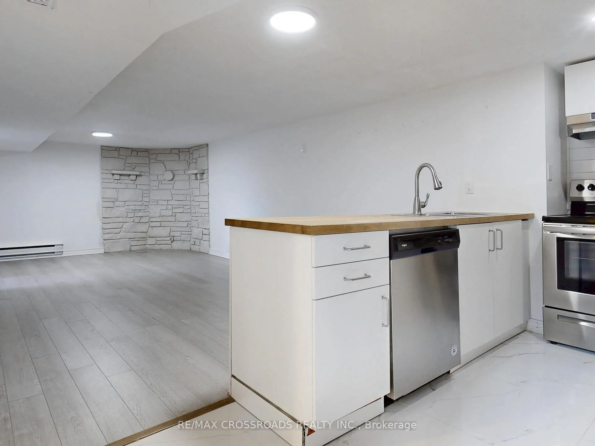 Photo 24 of 1386 Simcoe Street S, Oshawa, Lakeview — HOMEH