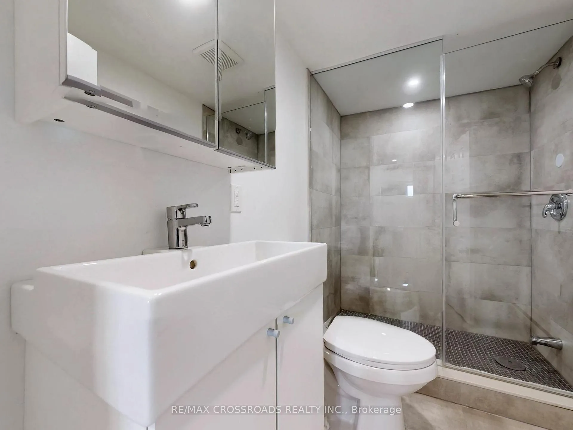 Photo 30 of 1386 Simcoe Street S, Oshawa, Lakeview — HOMEH