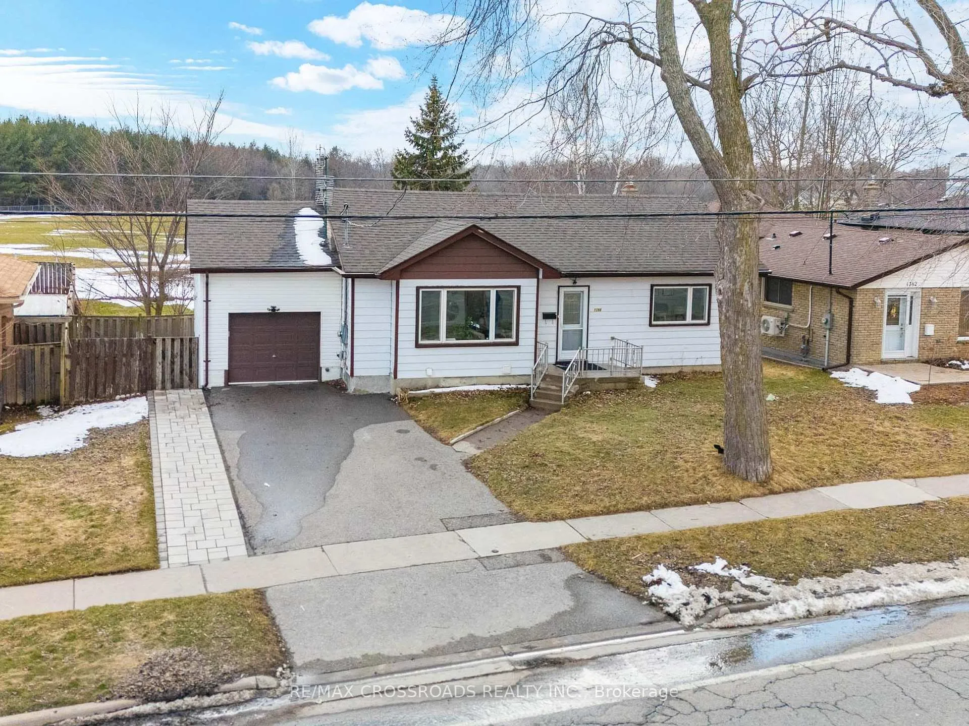 Photo 37 of 1386 Simcoe Street S, Oshawa, Lakeview — HOMEH