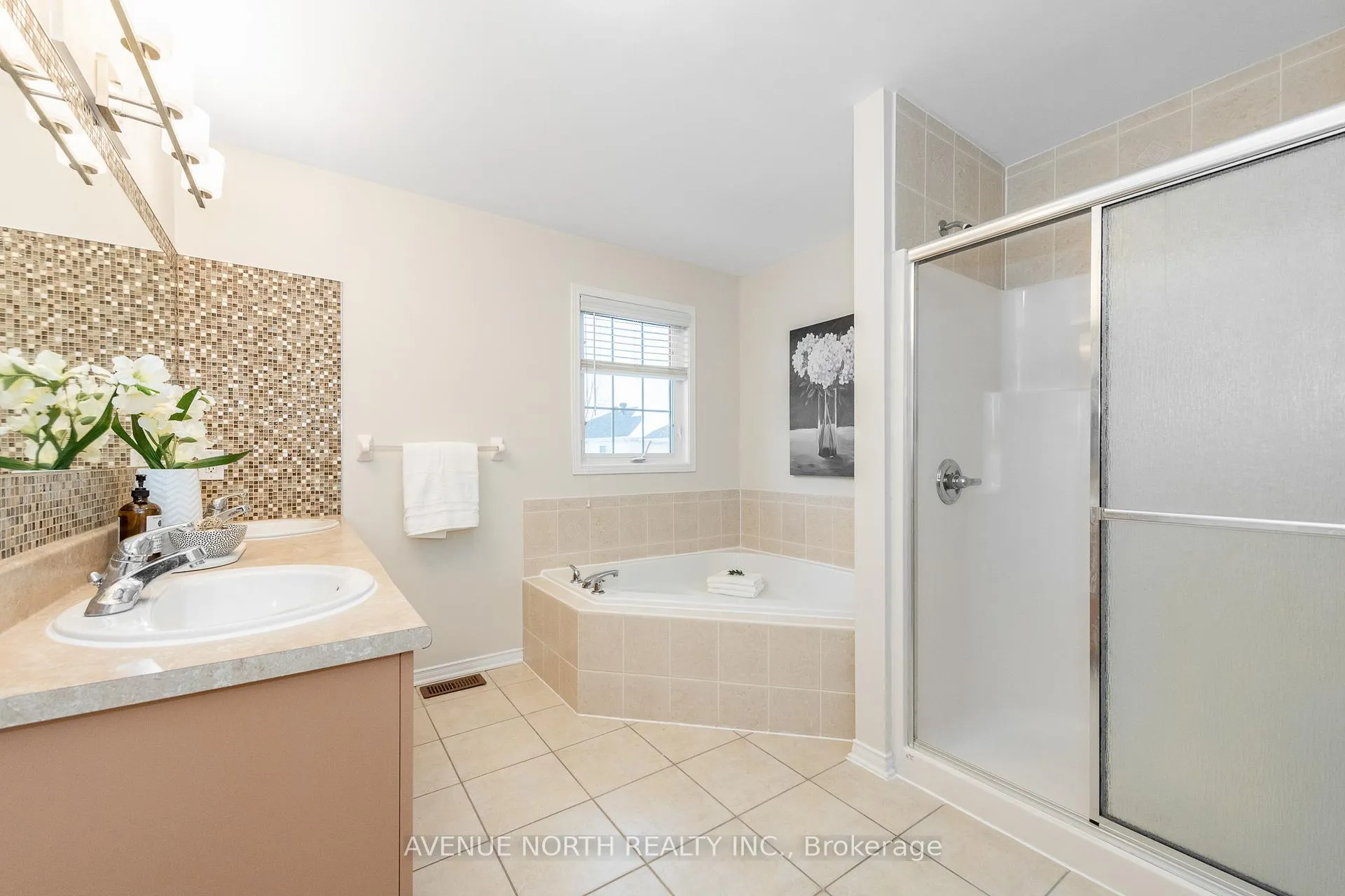 Photo 26 of 400 Deer View Avenue, Ottawa, Blossom Park/Kemp Park/Findlay Creek — HOMEH