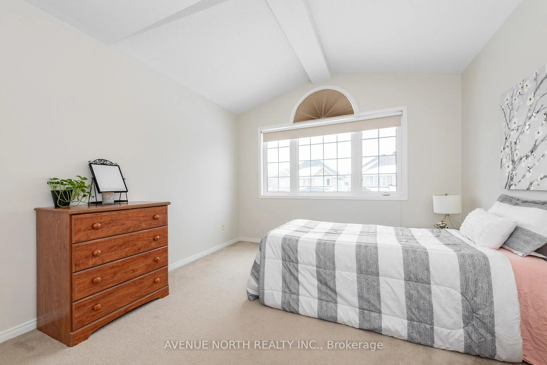 Photo 35 of 400 Deer View Avenue, Ottawa, Blossom Park/Kemp Park/Findlay Creek — HOMEH