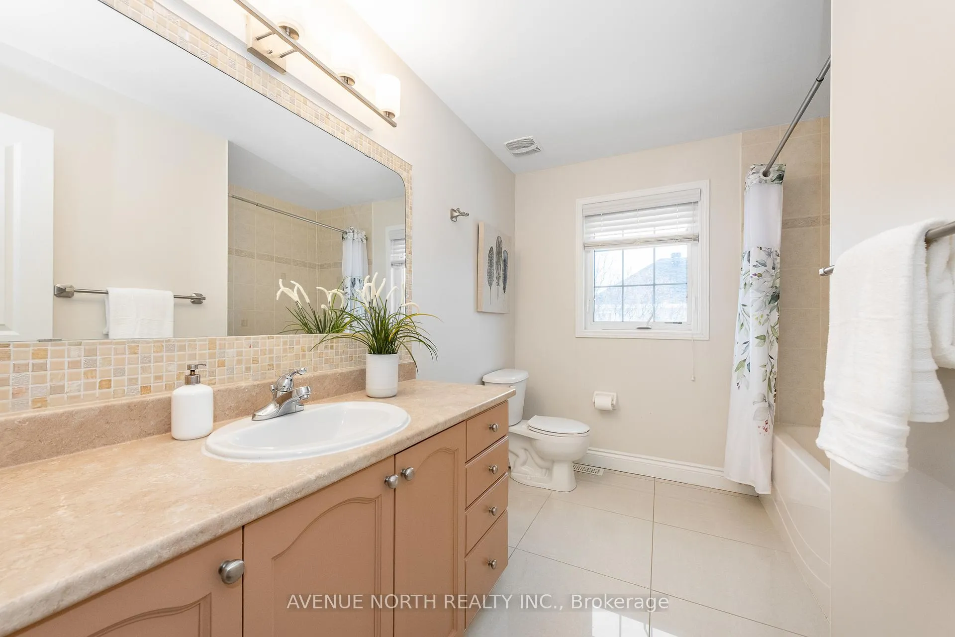 Photo 37 of 400 Deer View Avenue, Ottawa, Blossom Park/Kemp Park/Findlay Creek — HOMEH