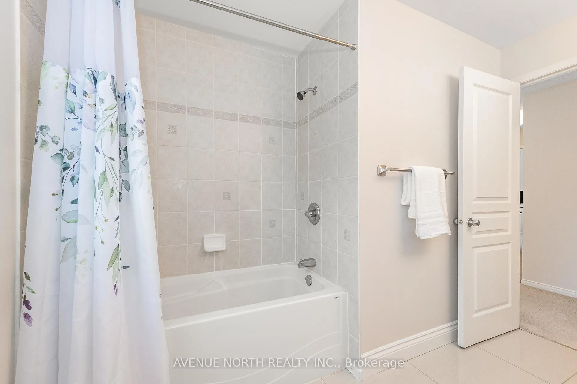 Photo 38 of 400 Deer View Avenue, Ottawa, Blossom Park/Kemp Park/Findlay Creek — HOMEH