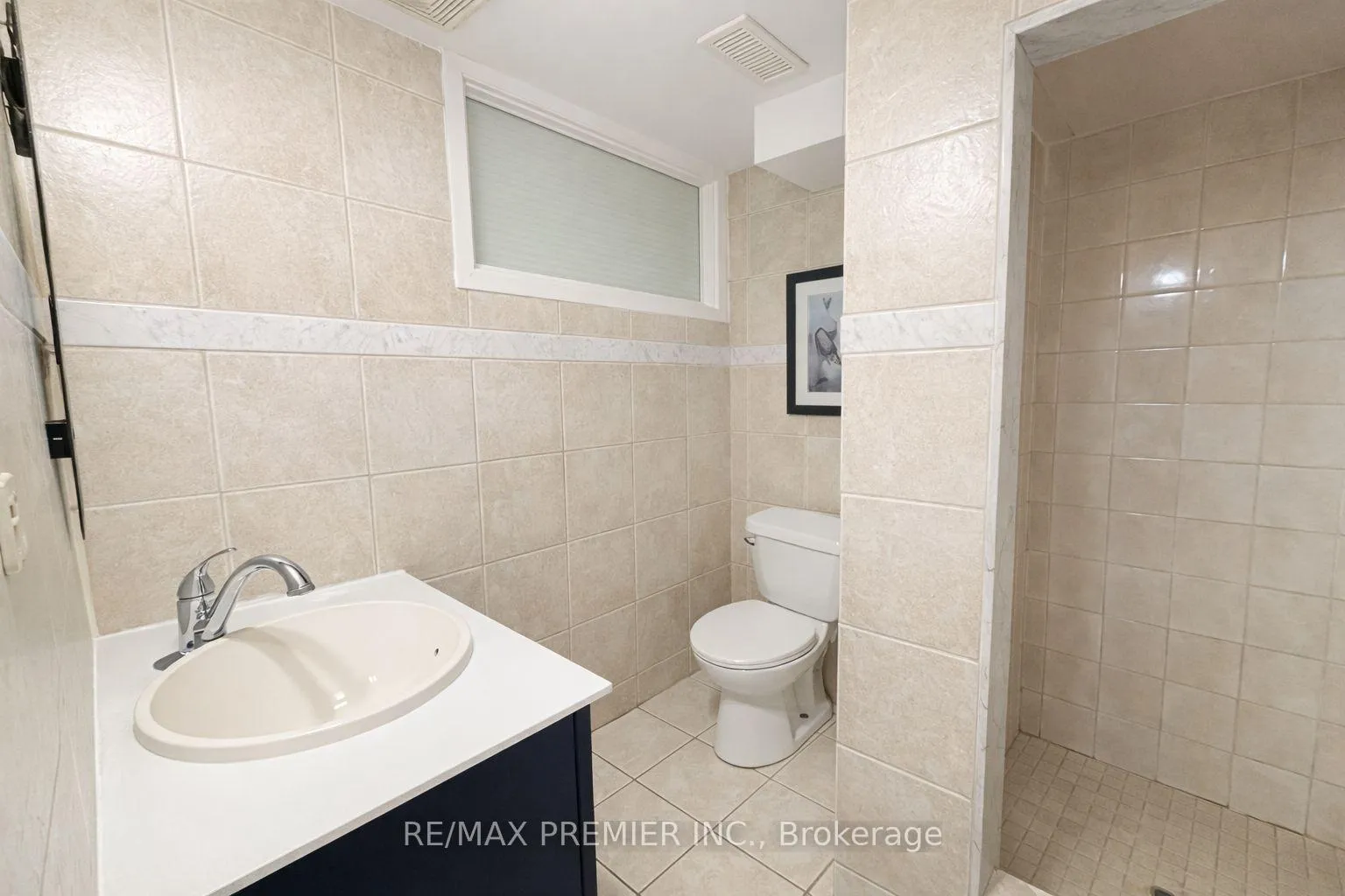 Photo 8 of Unit Basement, 92 Westhumber Boulevard, Etobicoke, West Humber-Clairville — HOMEH