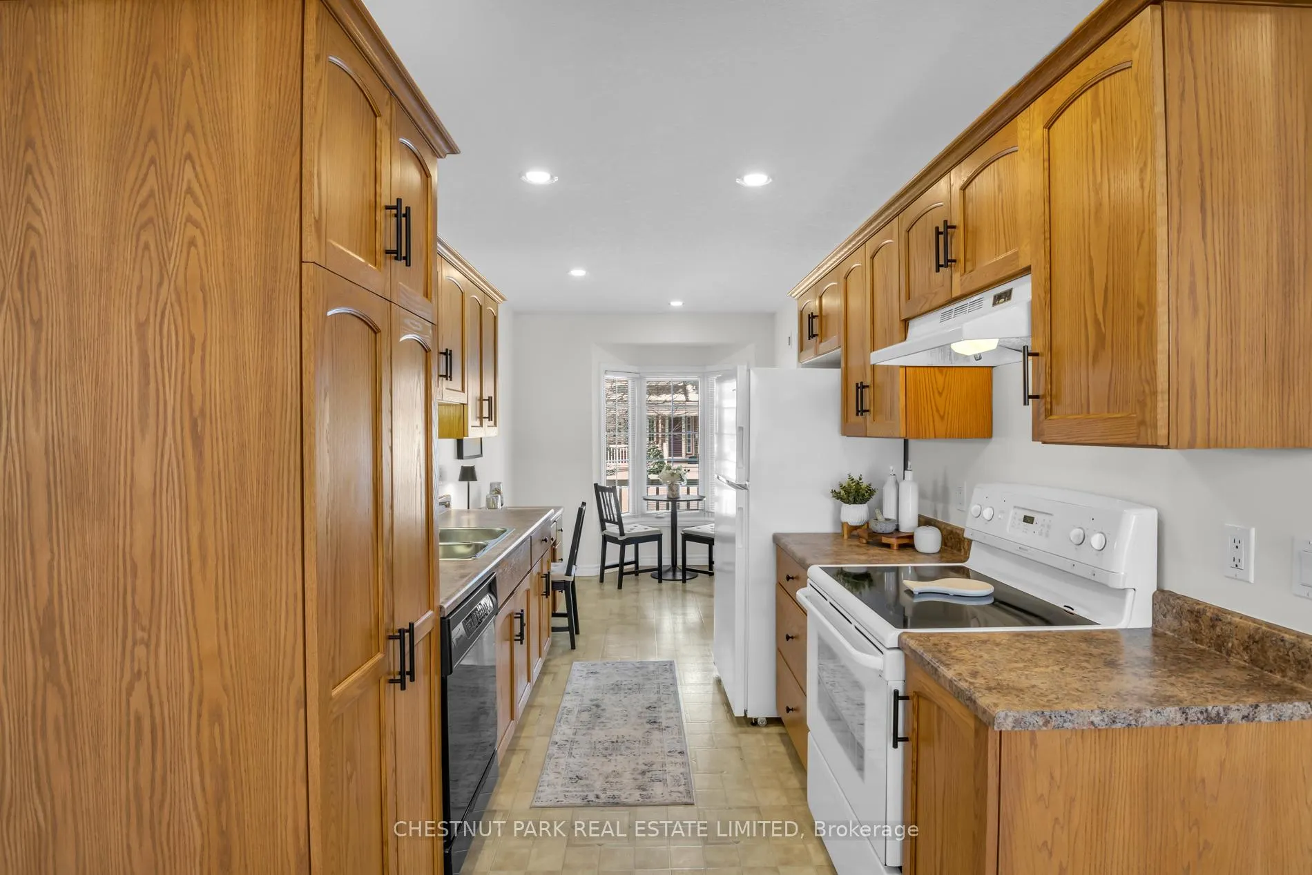 Photo 9 of Unit 13, 480 Douglas Street, Stratford — HOMEH