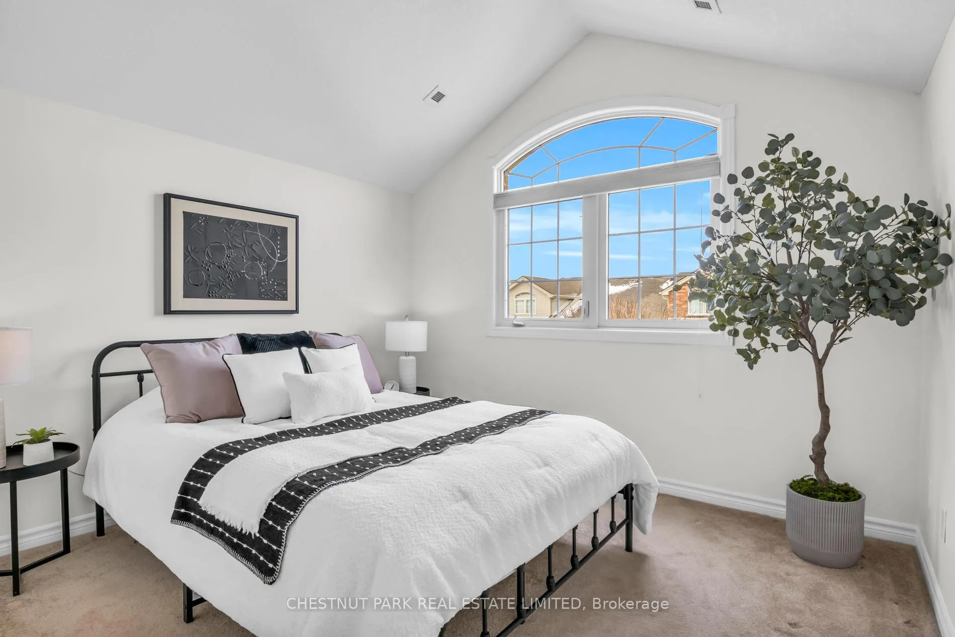 Photo 22 of Unit 13, 480 Douglas Street, Stratford — HOMEH