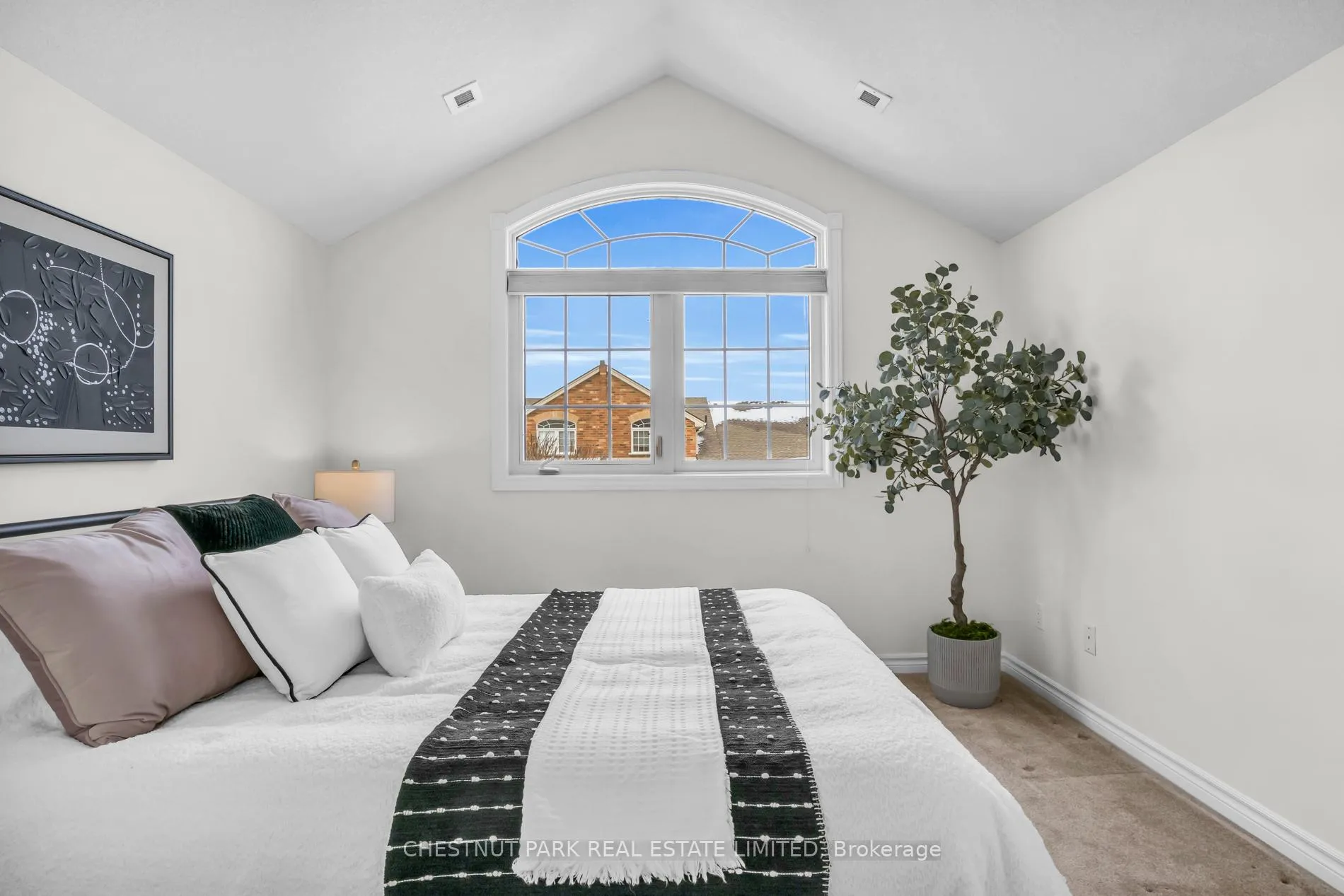 Photo 23 of Unit 13, 480 Douglas Street, Stratford — HOMEH