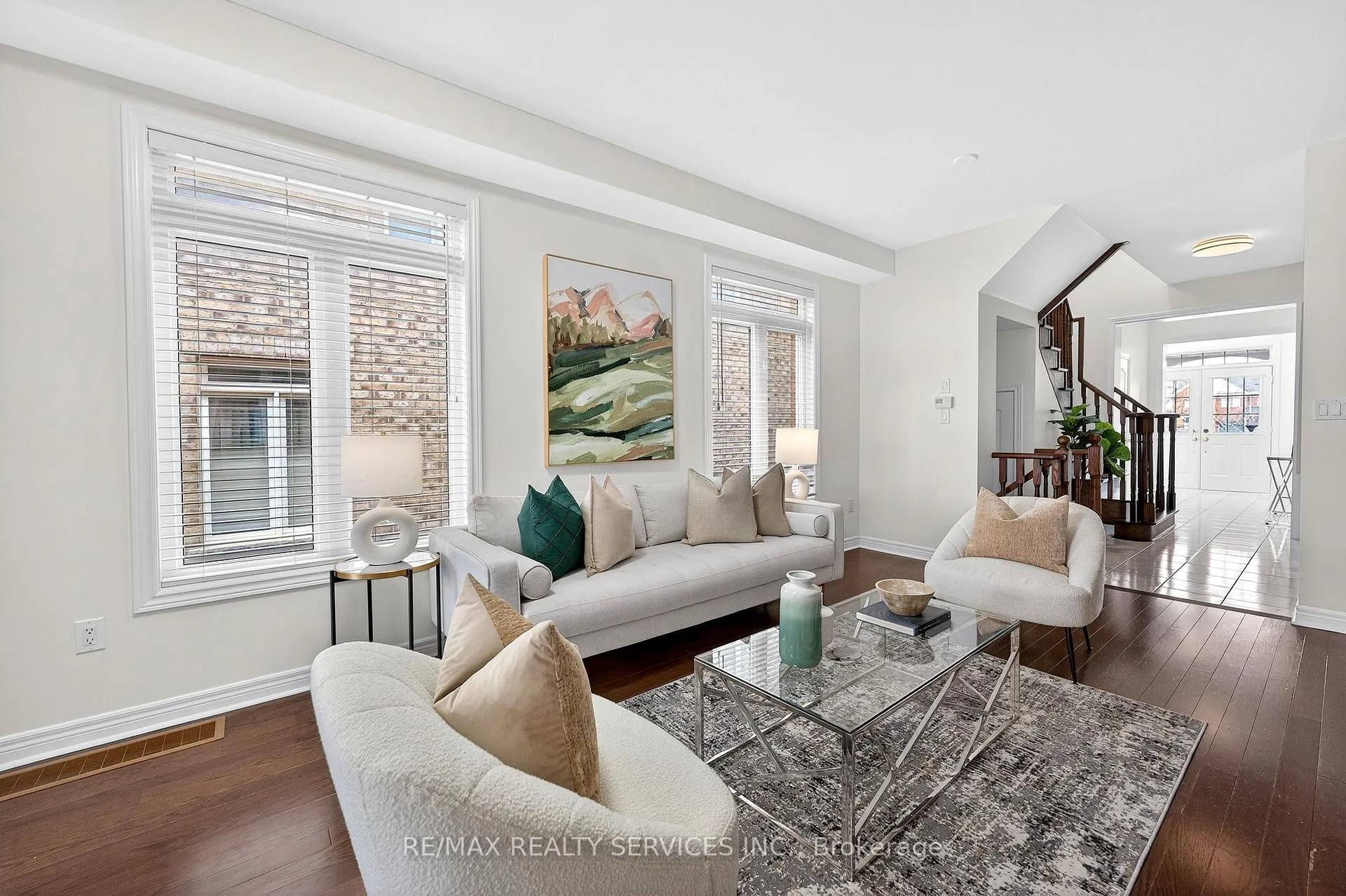 Photo 16 of 39 Lorenzo Circle, Brampton, Sandringham-Wellington — HOMEH