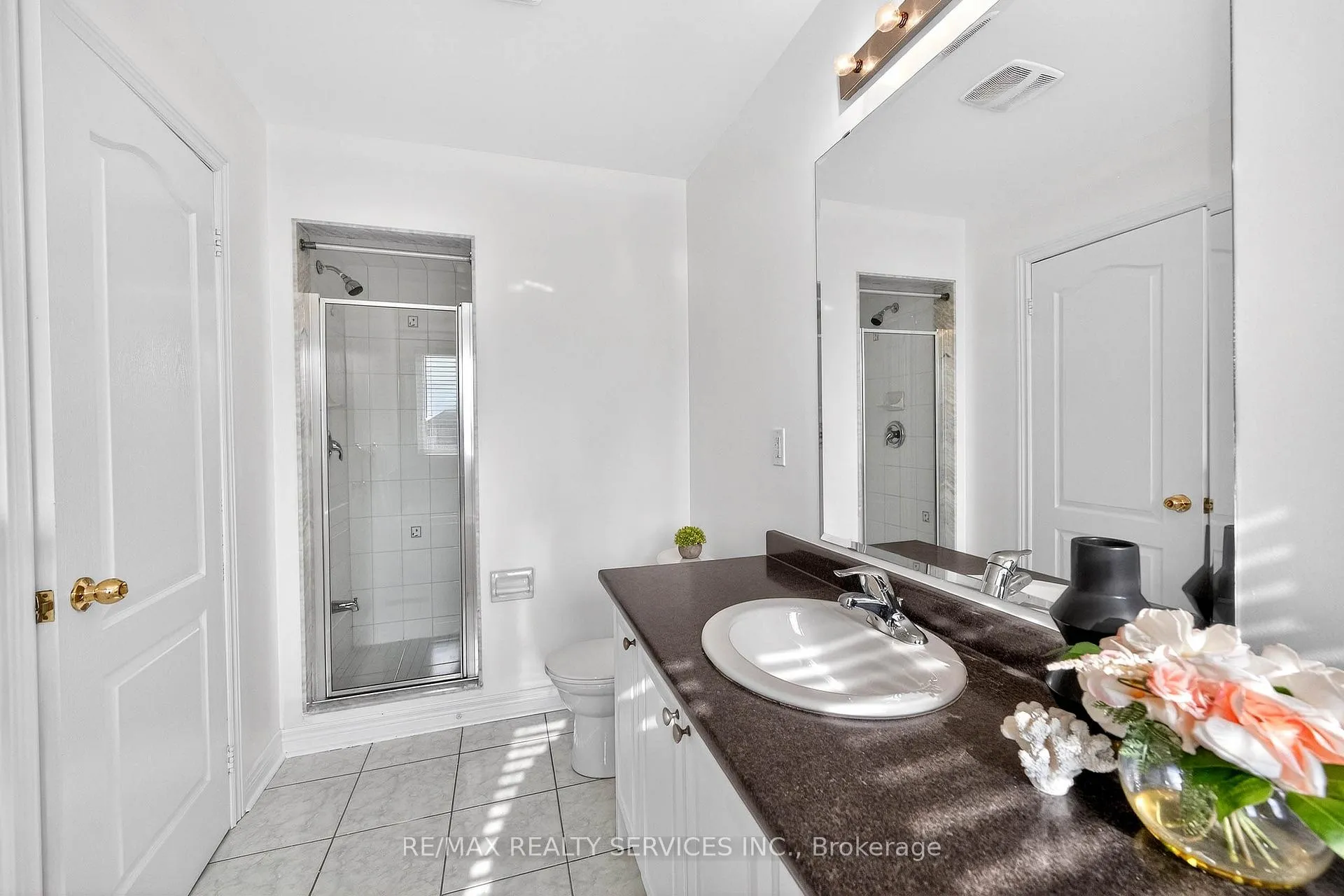 Photo 28 of 39 Lorenzo Circle, Brampton, Sandringham-Wellington — HOMEH