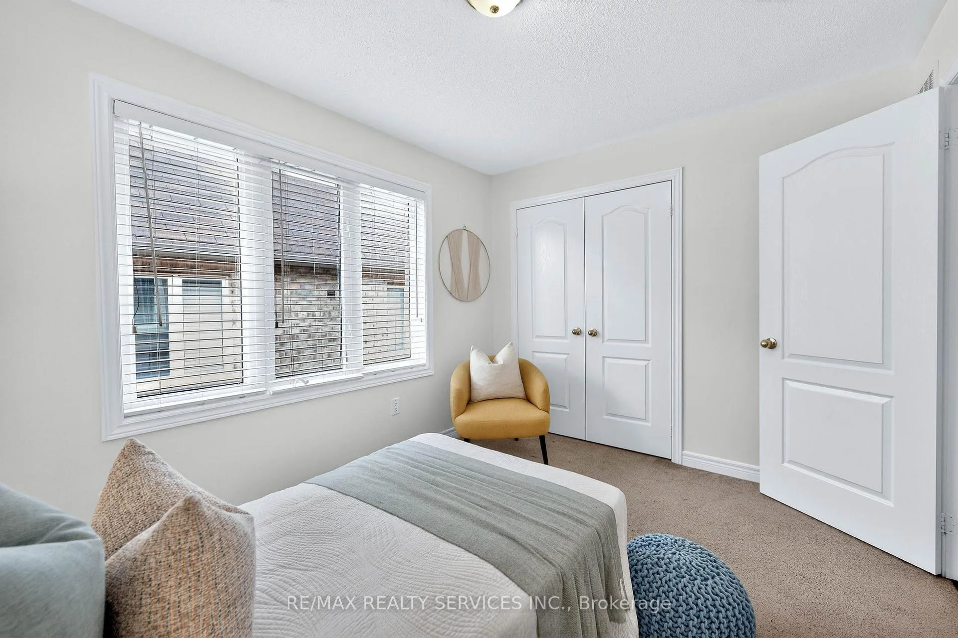 Photo 35 of 39 Lorenzo Circle, Brampton, Sandringham-Wellington — HOMEH