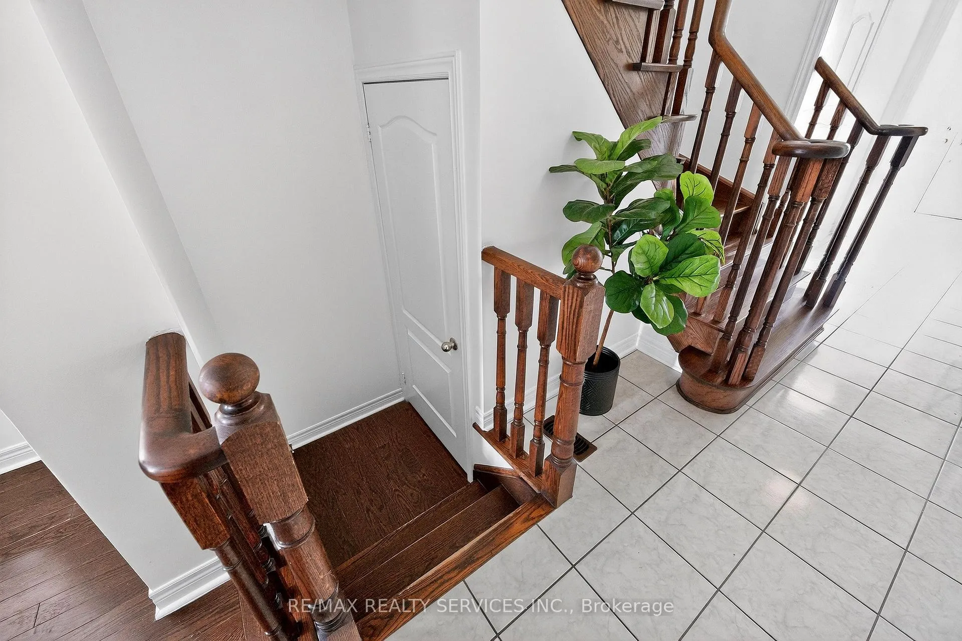 Photo 39 of 39 Lorenzo Circle, Brampton, Sandringham-Wellington — HOMEH