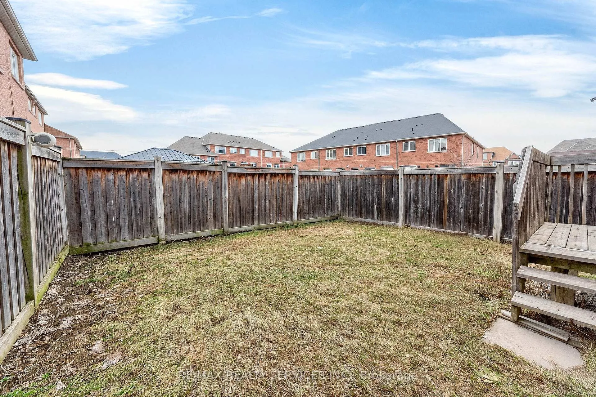 Photo 42 of 39 Lorenzo Circle, Brampton, Sandringham-Wellington — HOMEH