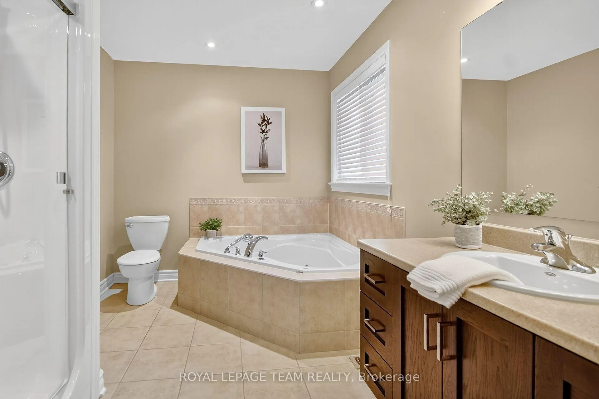 Photo 37 of 124 Comba Drive, Carleton Place — HOMEH