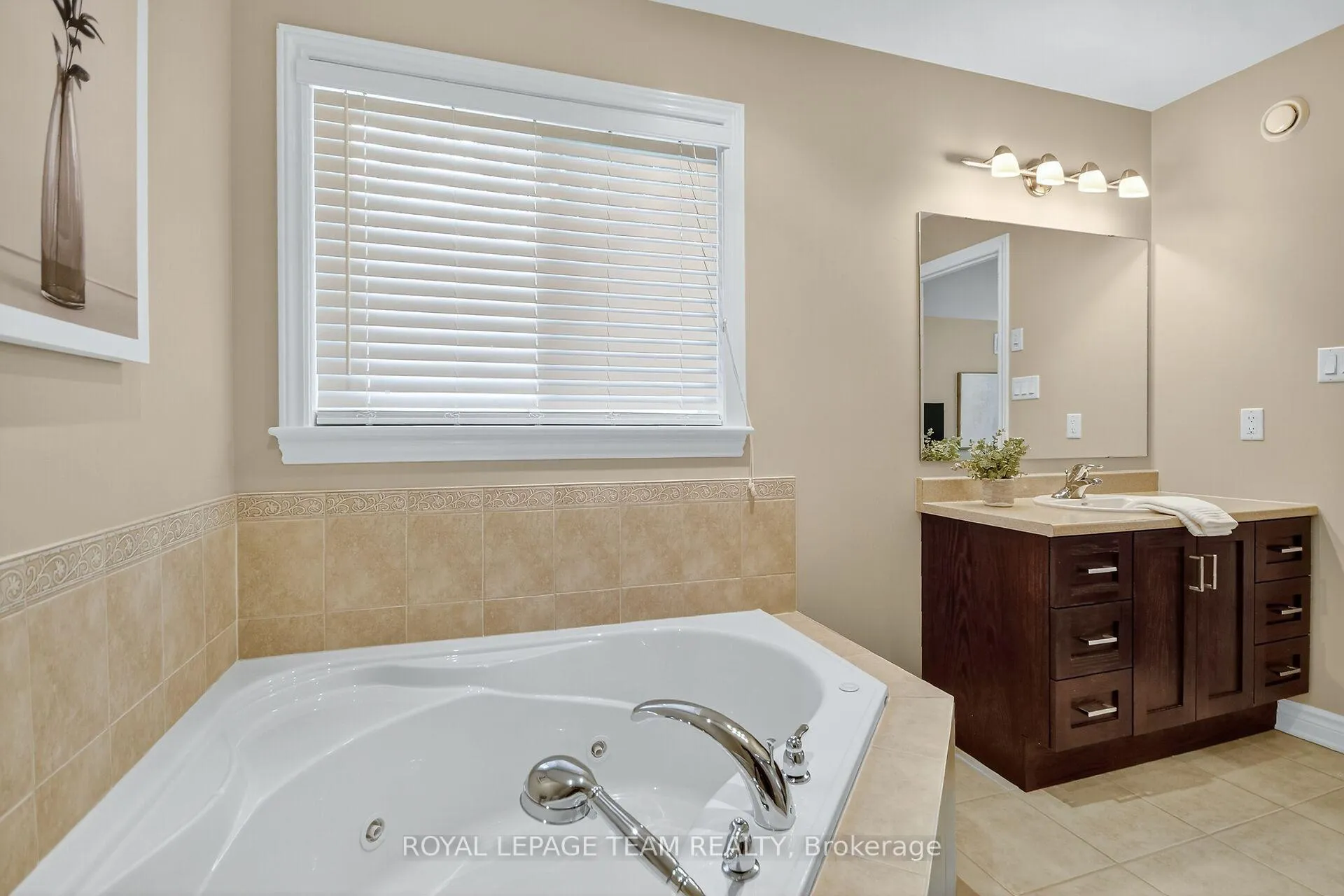 Photo 39 of 124 Comba Drive, Carleton Place — HOMEH