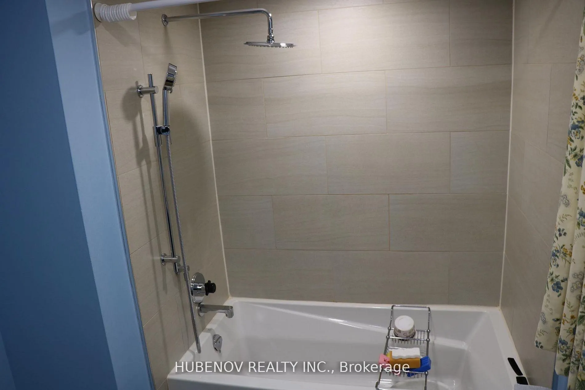 Photo 13 of 49 Stately Way, Markham, Royal Orchard — HOMEH