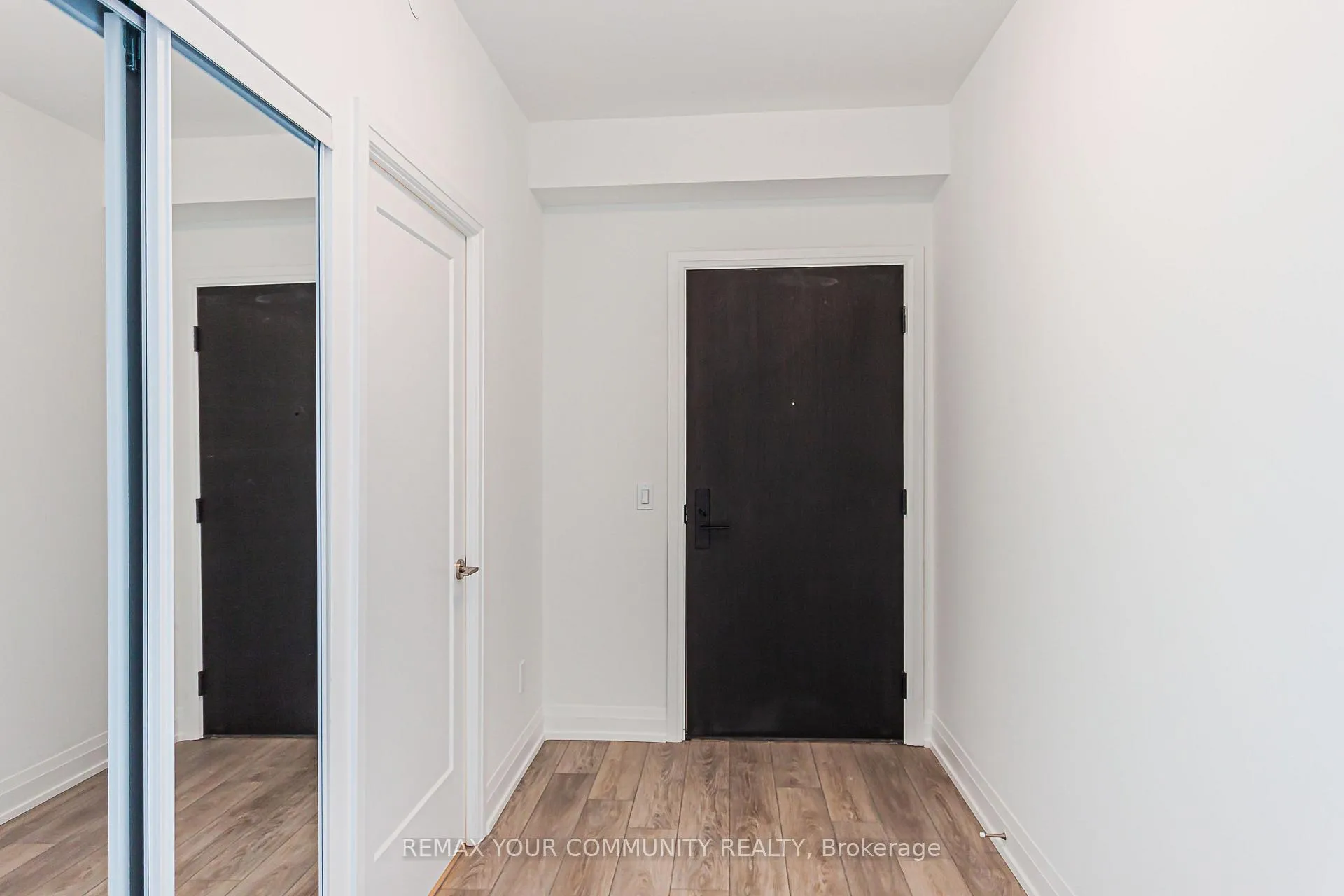 Photo 1 of Unit 3407, 20 Soudan Avenue, Toronto, Mount Pleasant West — HOMEH