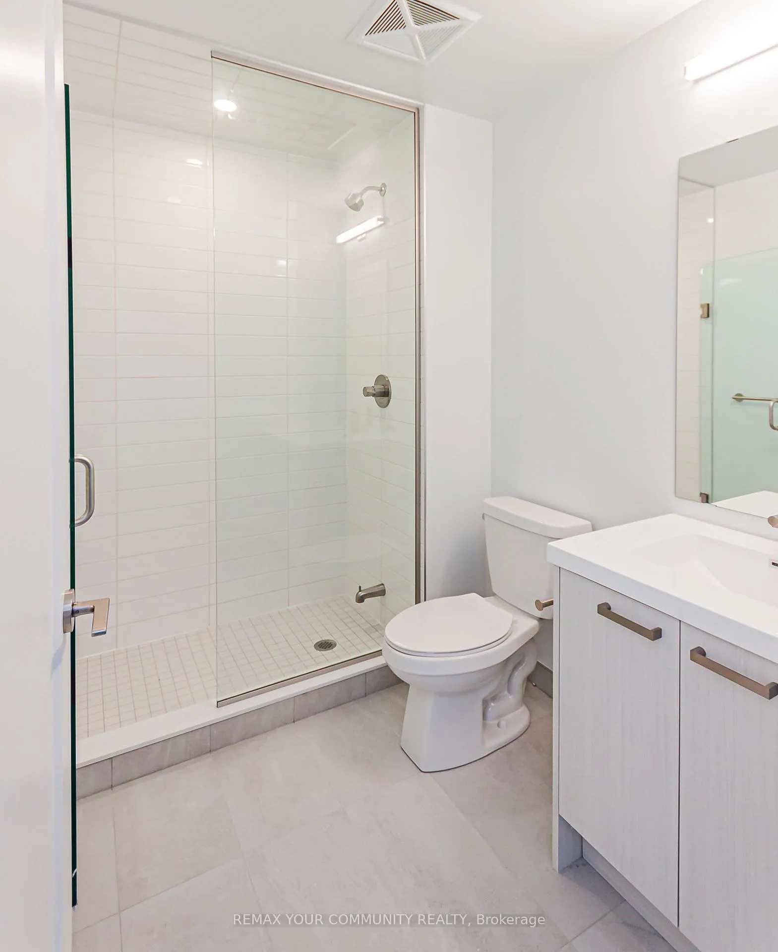 Photo 4 of Unit 3407, 20 Soudan Avenue, Toronto, Mount Pleasant West — HOMEH