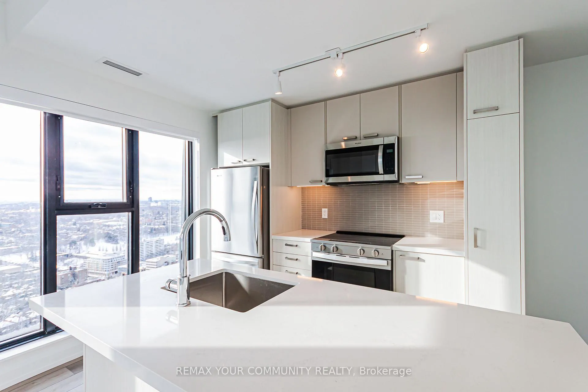 Photo 12 of Unit 3407, 20 Soudan Avenue, Toronto, Mount Pleasant West — HOMEH