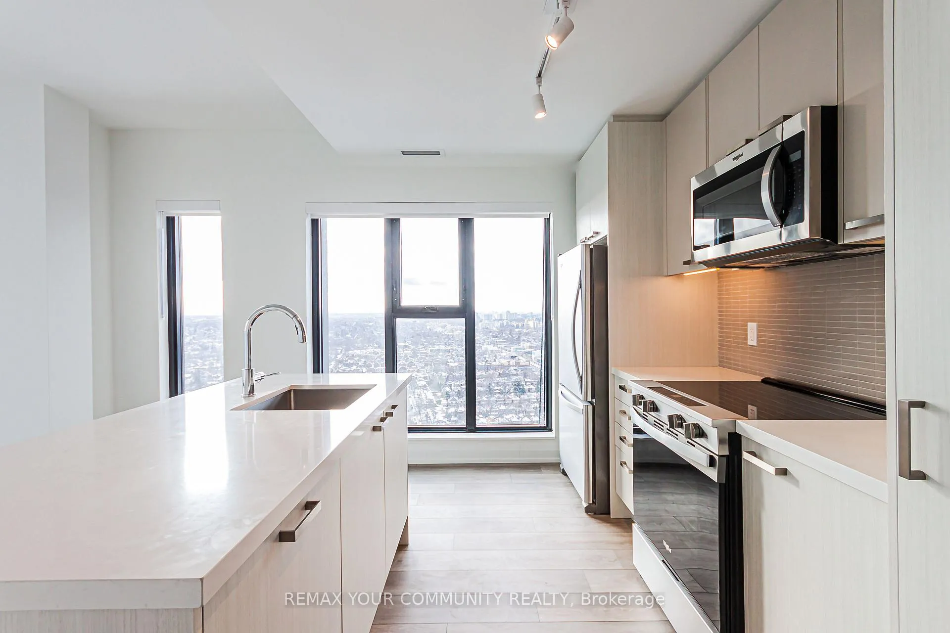 Photo 13 of Unit 3407, 20 Soudan Avenue, Toronto, Mount Pleasant West — HOMEH