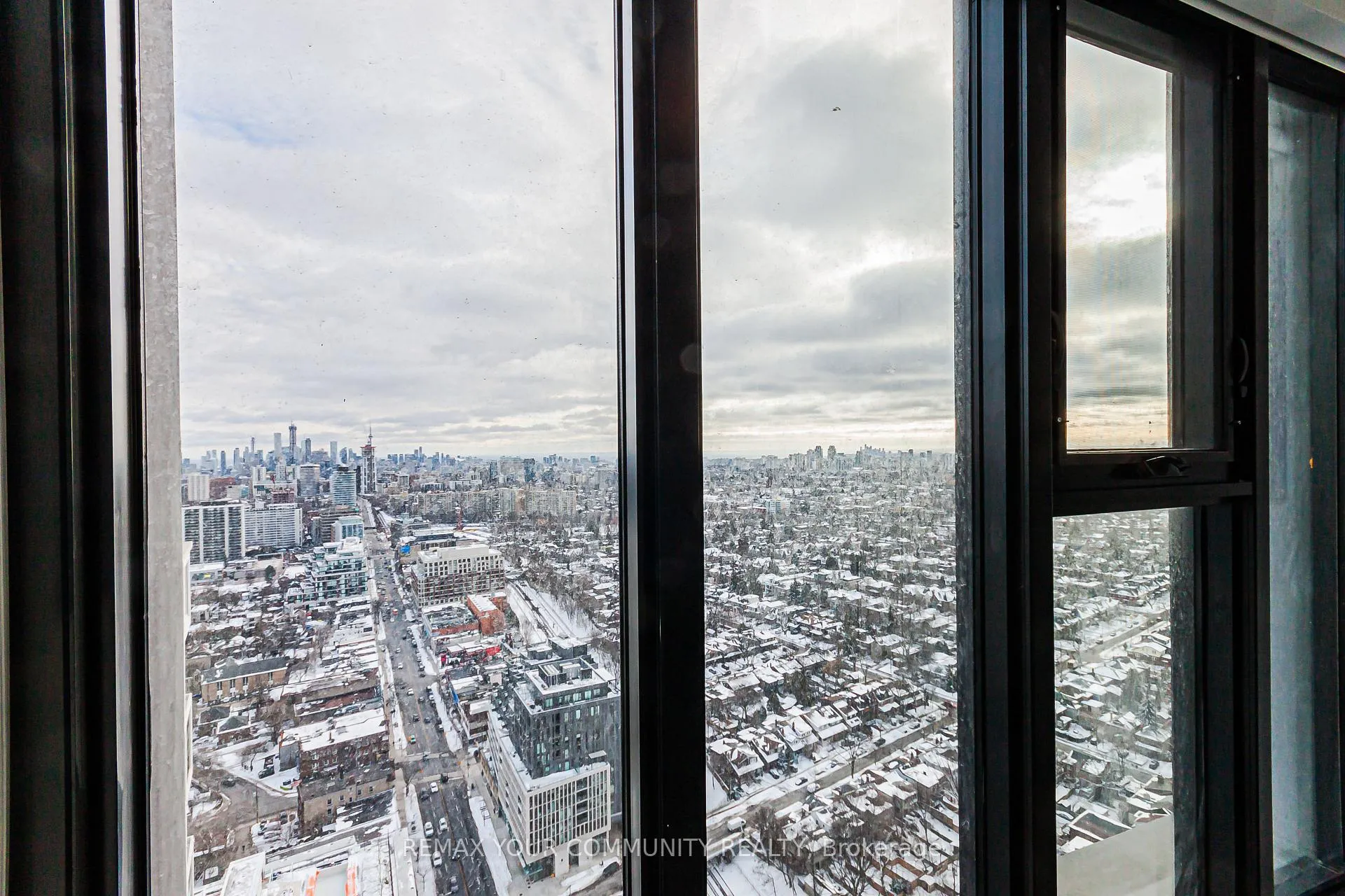 Photo 19 of Unit 3407, 20 Soudan Avenue, Toronto, Mount Pleasant West — HOMEH