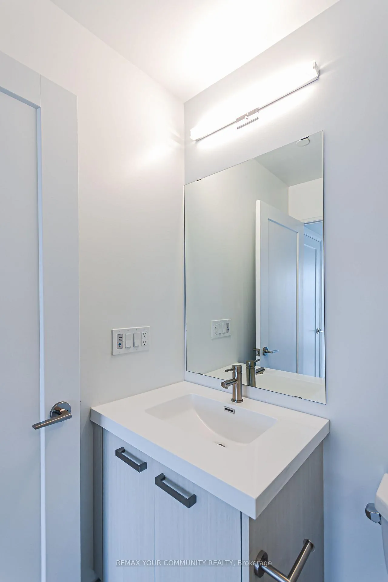 Photo 23 of Unit 3407, 20 Soudan Avenue, Toronto, Mount Pleasant West — HOMEH