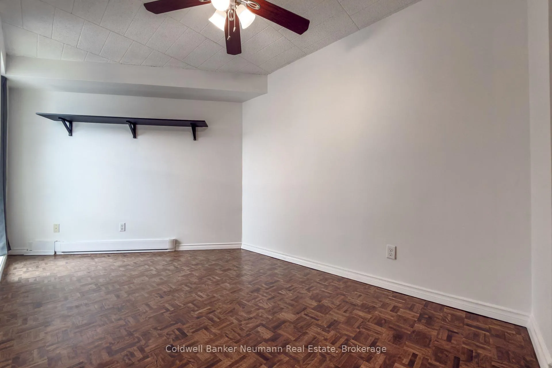 Photo 7 of Unit 511, 105 Conroy Crescent, Guelph, Dovercliffe Park/Old University — HOMEH