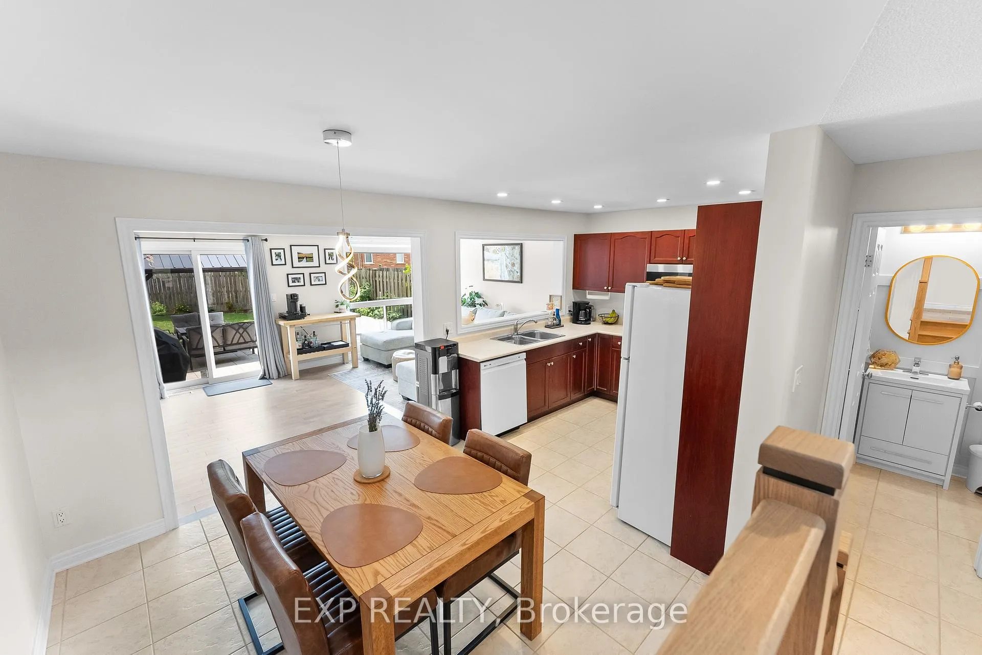 Photo 10 of 123 Summers Drive, Thorold, Confederation Heights — HOMEH