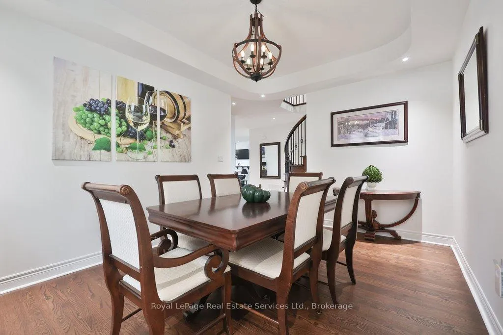 Photo 10 of 2187 Mariposa Road, Oakville, Westmount — HOMEH