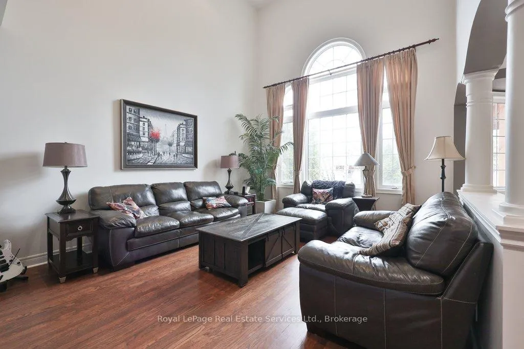 Photo 12 of 2187 Mariposa Road, Oakville, Westmount — HOMEH