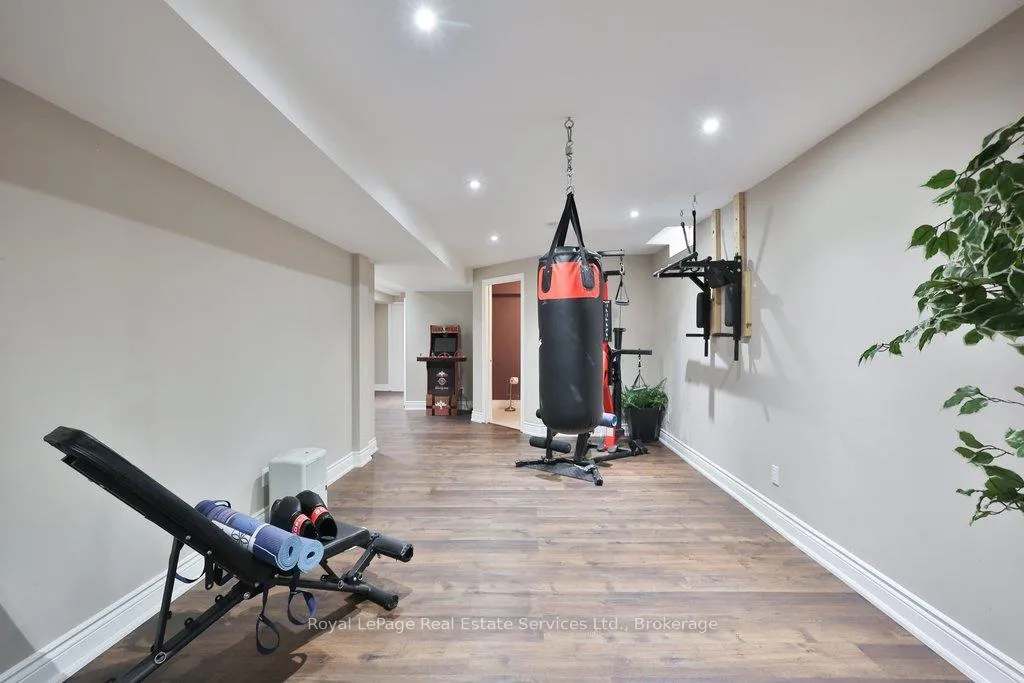 Photo 35 of 2187 Mariposa Road, Oakville, Westmount — HOMEH