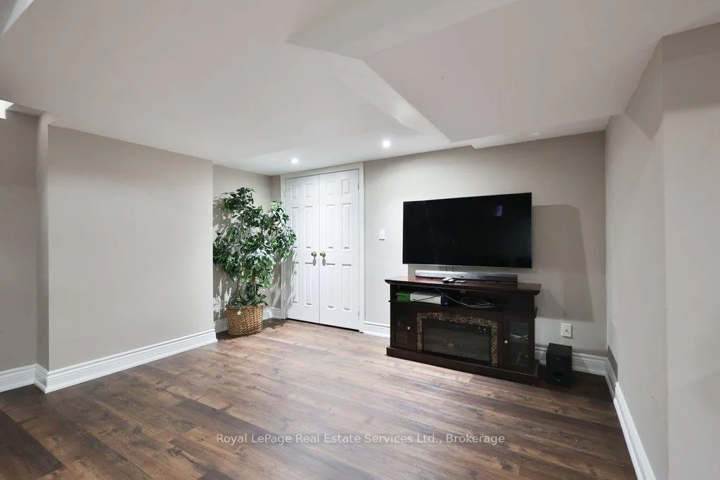 Photo 37 of 2187 Mariposa Road, Oakville, Westmount — HOMEH