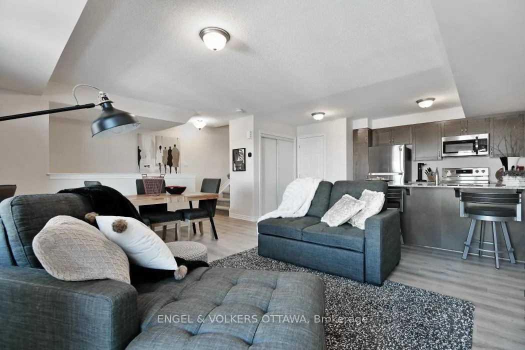 Photo 7 of 2033 Seeley's Bay Street, Ottawa, Barrhaven - Half Moon Bay — HOMEH