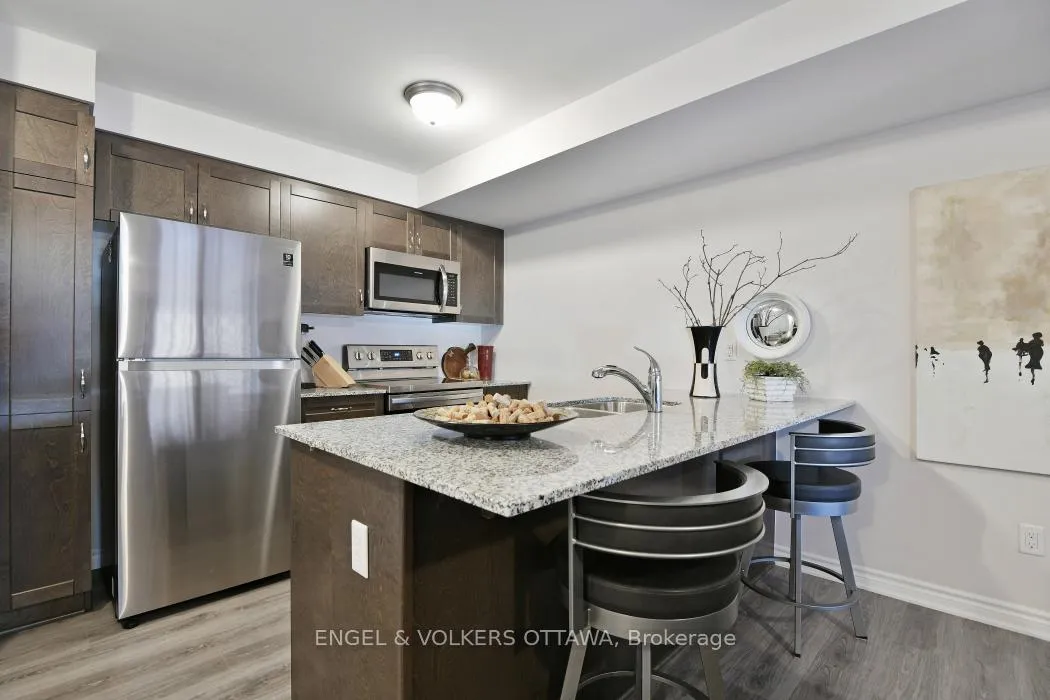 Photo 10 of 2033 Seeley's Bay Street, Ottawa, Barrhaven - Half Moon Bay — HOMEH