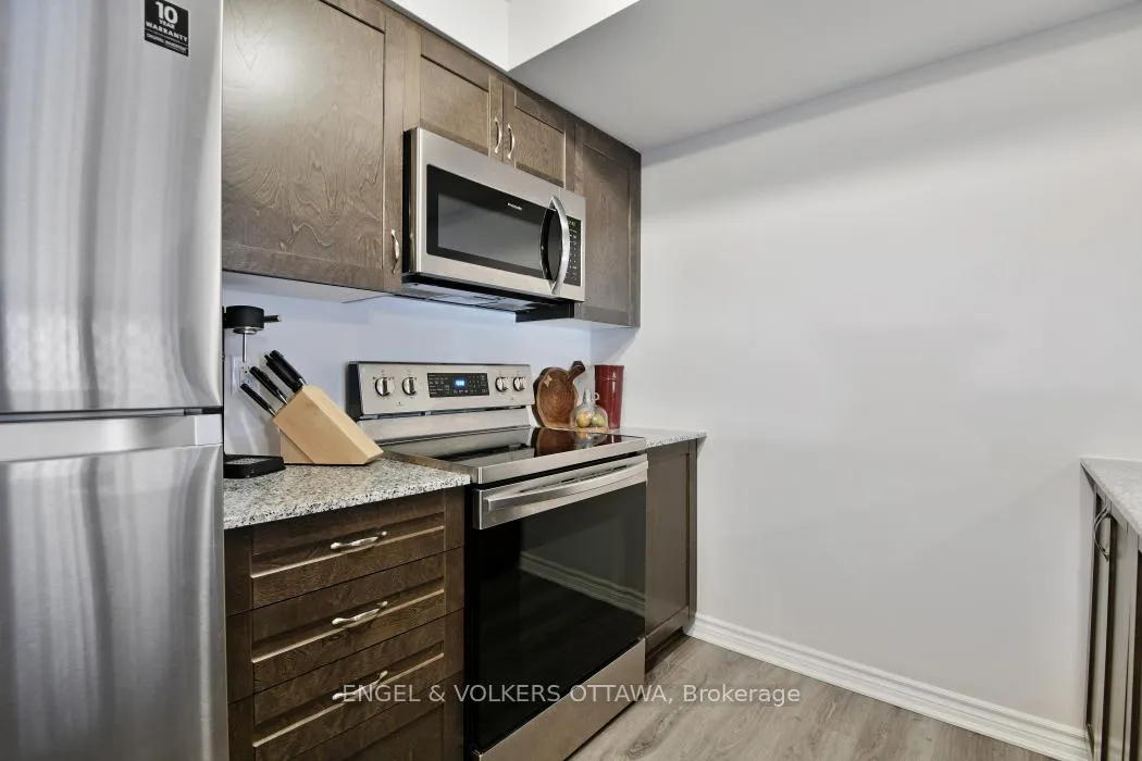 Photo 12 of 2033 Seeley's Bay Street, Ottawa, Barrhaven - Half Moon Bay — HOMEH