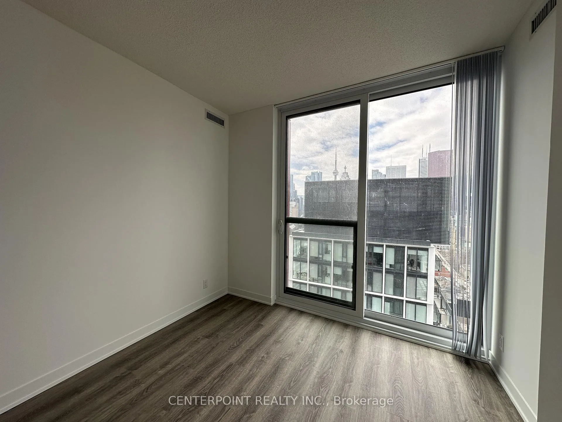 Photo 5 of Unit 3312, 180 Front Street E, Toronto, Moss Park — HOMEH