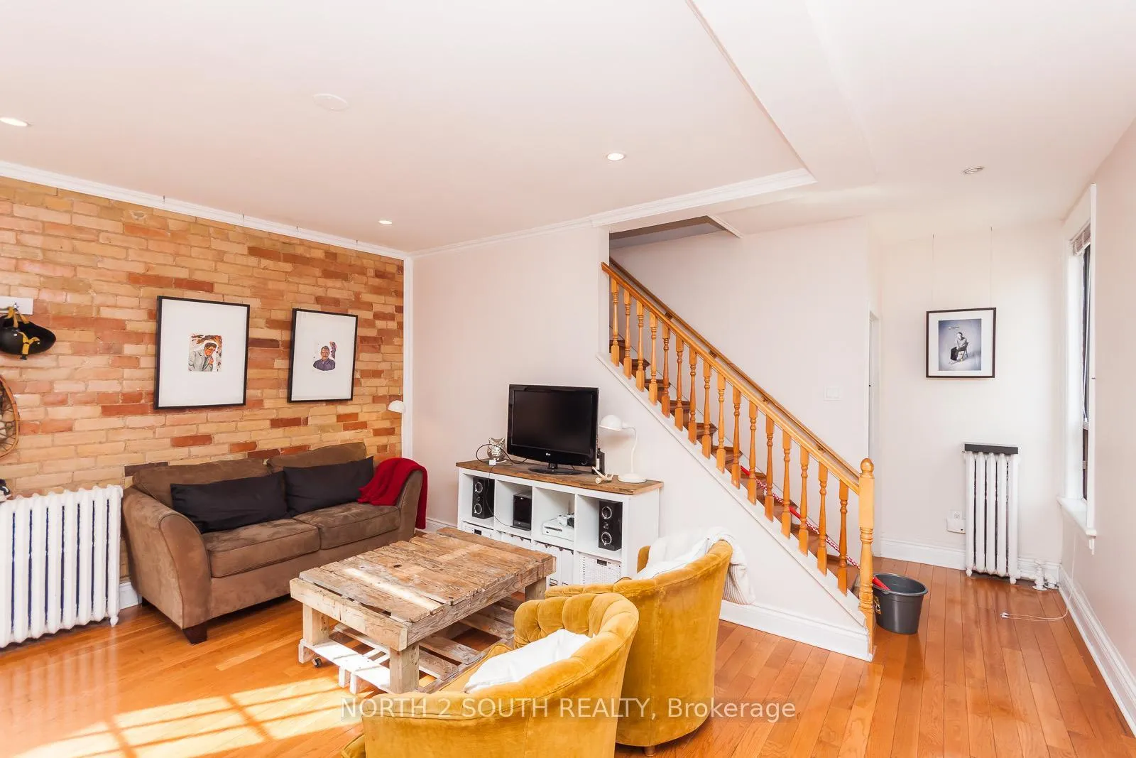 Photo 8 of Unit Upper, 1257 King Street W, Toronto, South Parkdale — HOMEH