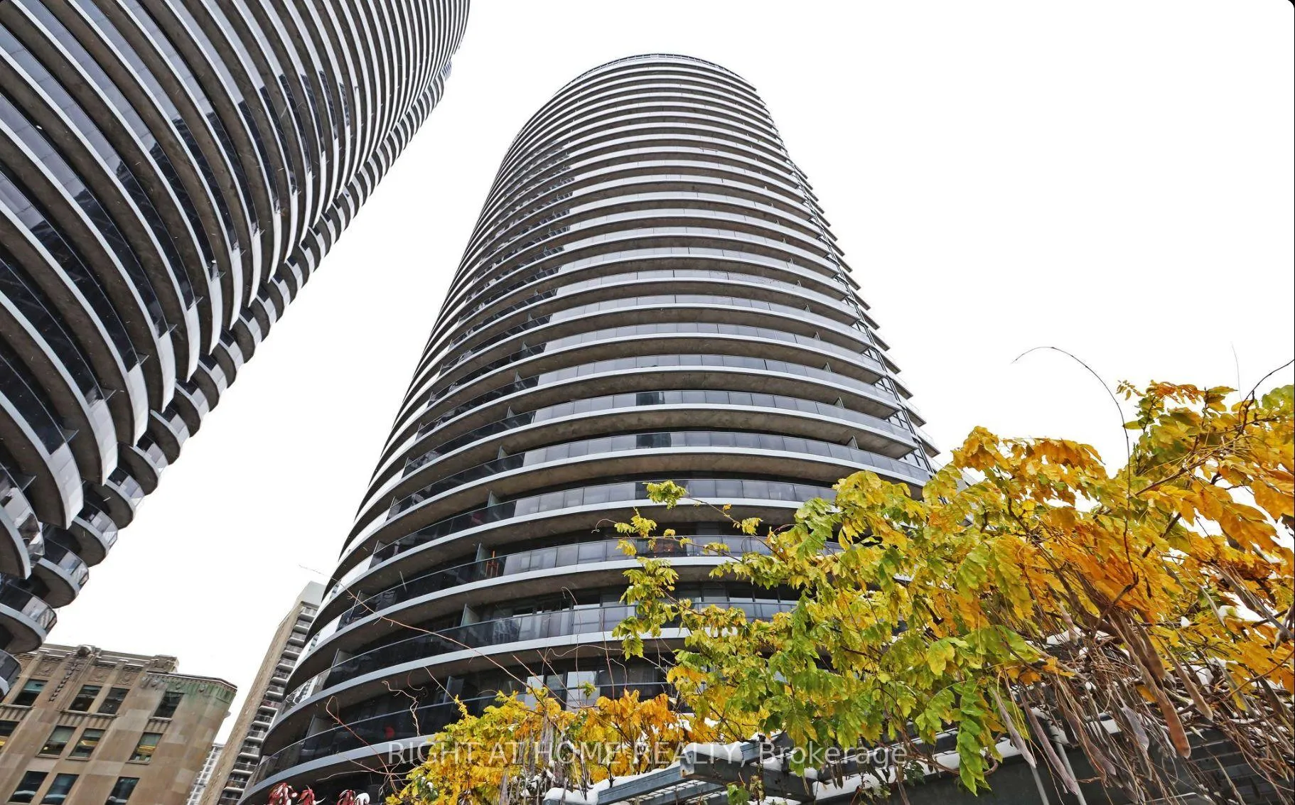 Front of Unit 303, 25 Carlton Street