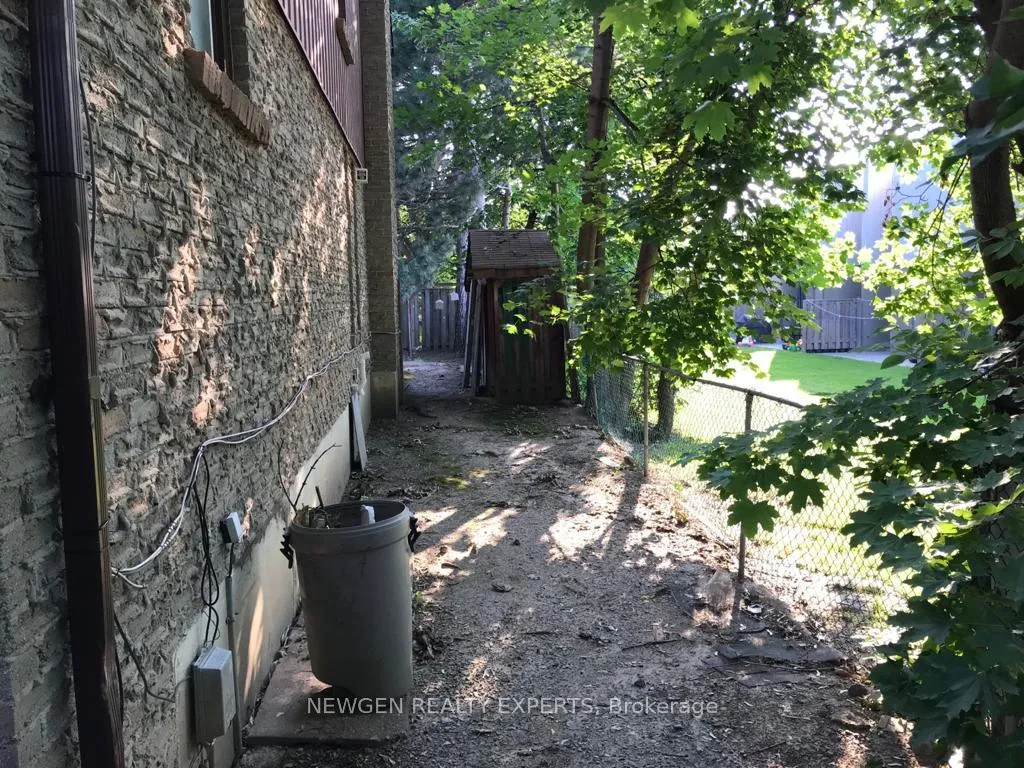 Photo 12 of Unit 16, 2058 Martin Grove Road, Etobicoke, West Humber-Clairville — HOMEH