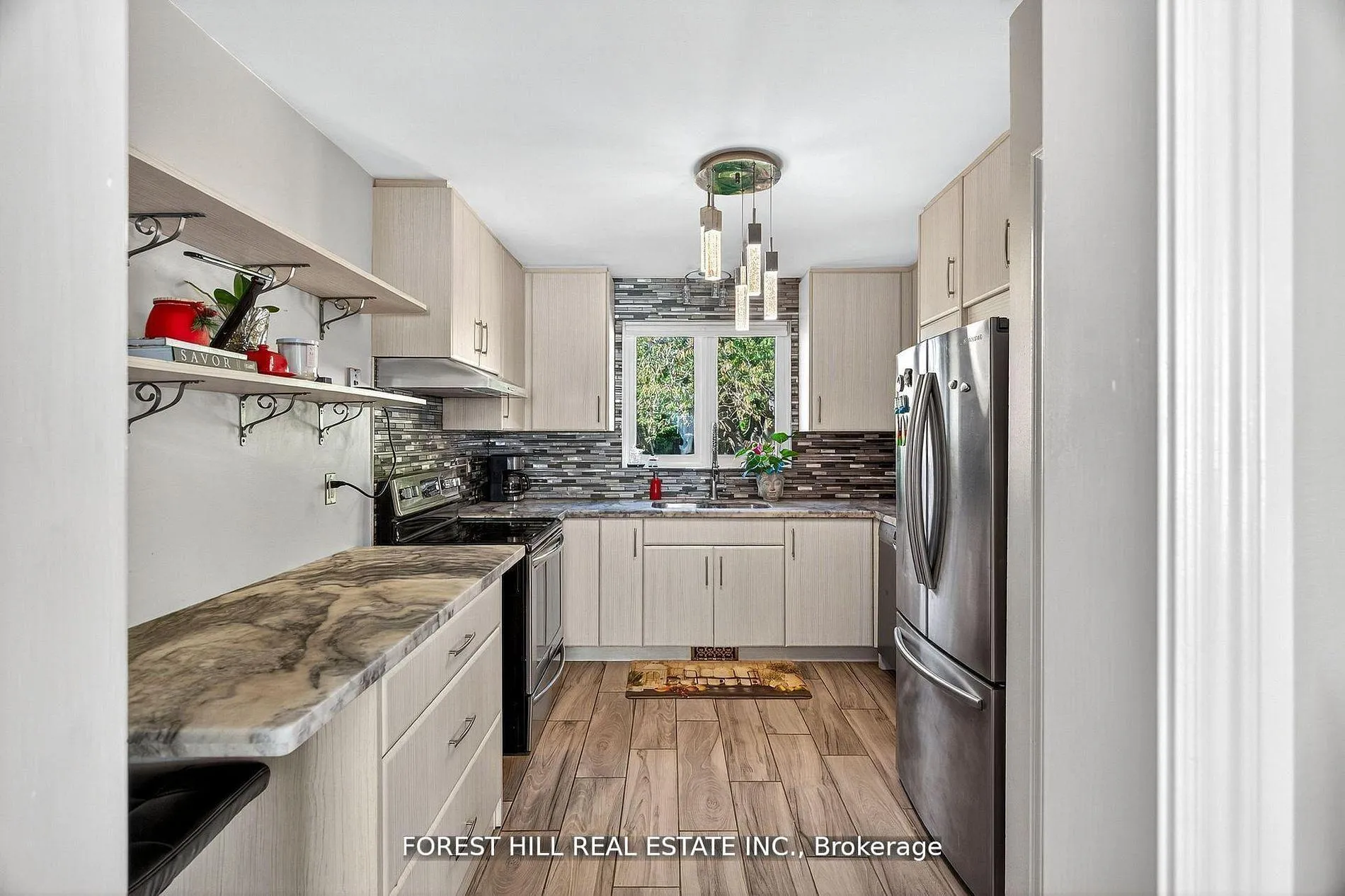 Photo 7 of 1550 Evangeline Drive, Oshawa, Lakeview — HOMEH
