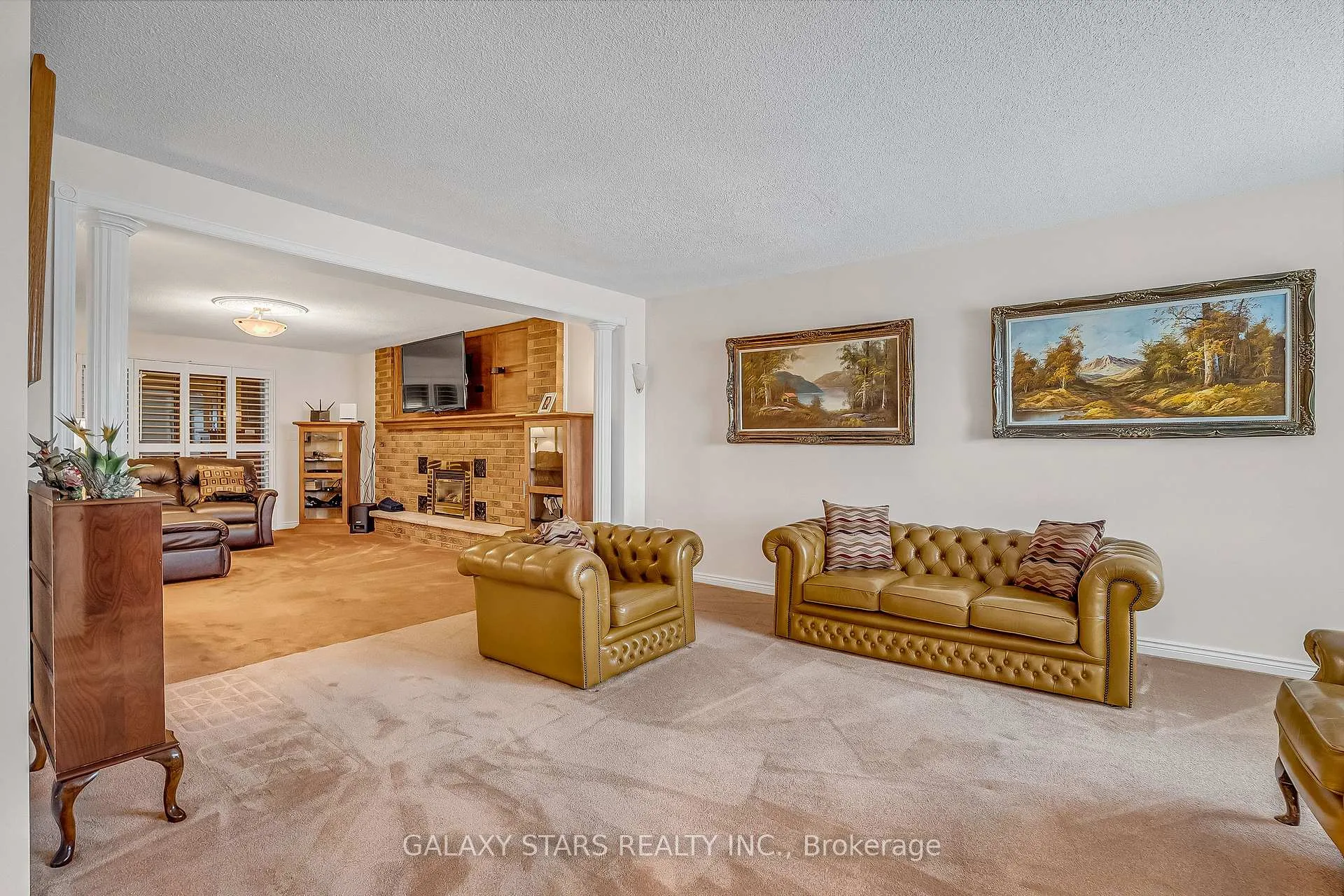 Photo 5 of 642 Sheppard Avenue, Pickering, Woodlands — HOMEH