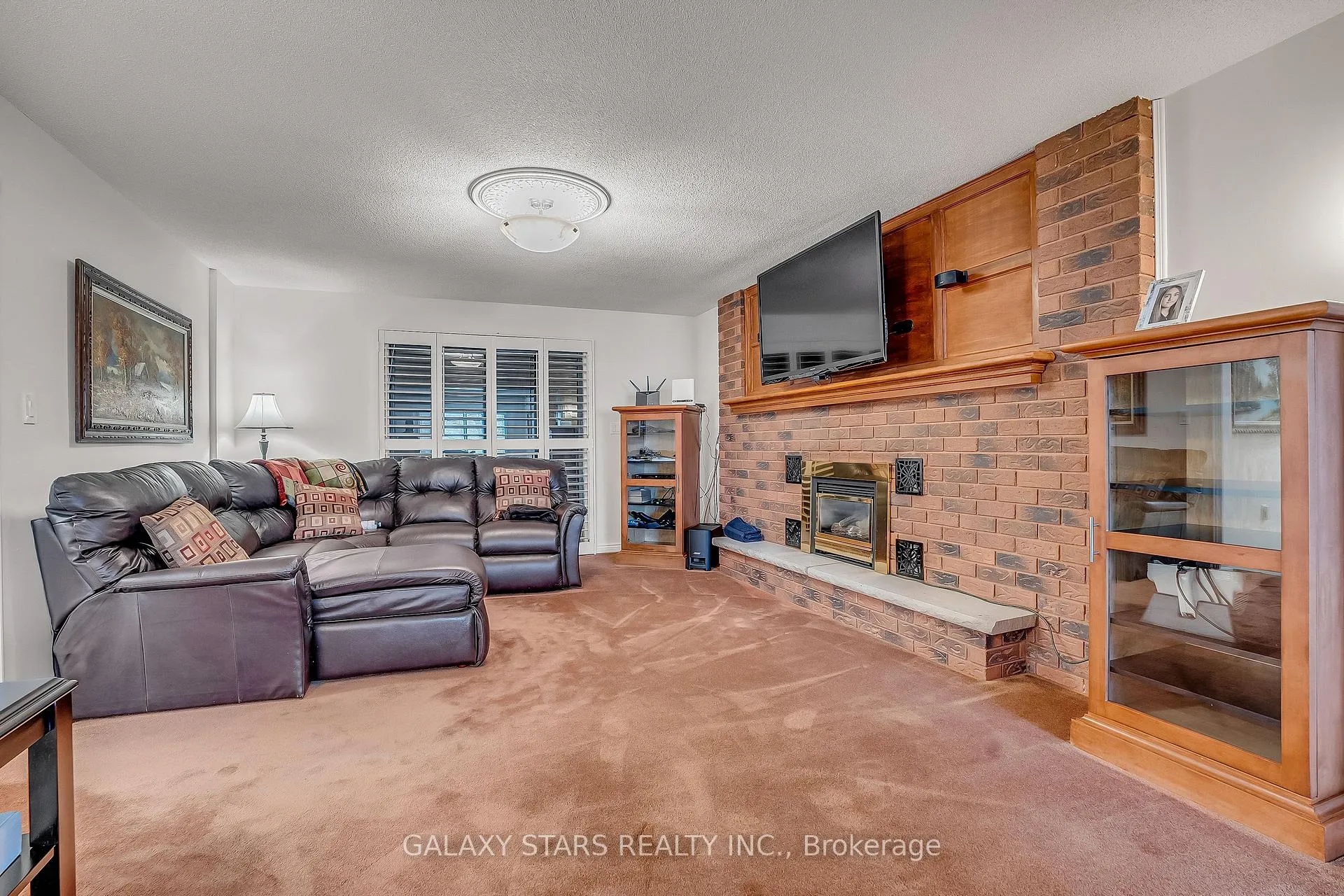 Photo 8 of 642 Sheppard Avenue, Pickering, Woodlands — HOMEH